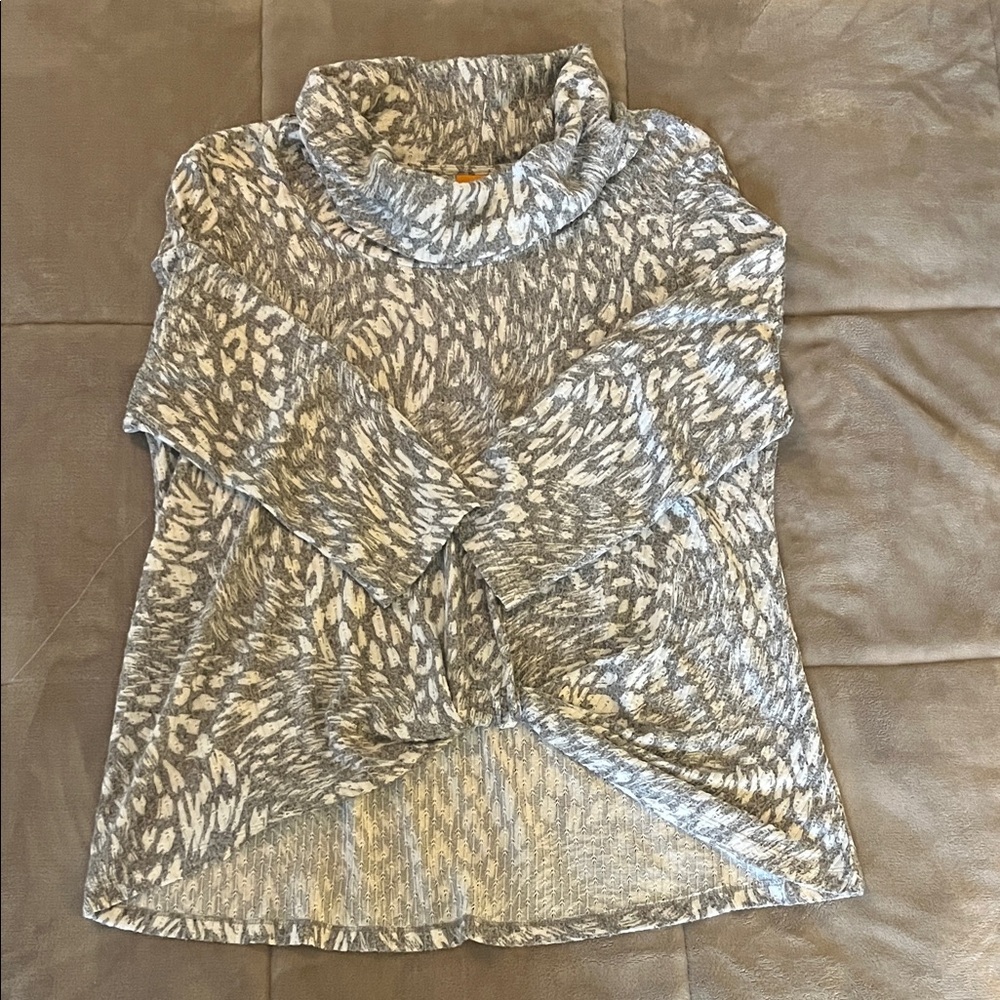 Ruby Rd. 3/4 Sleeve Sweater - Picture 2 of 4